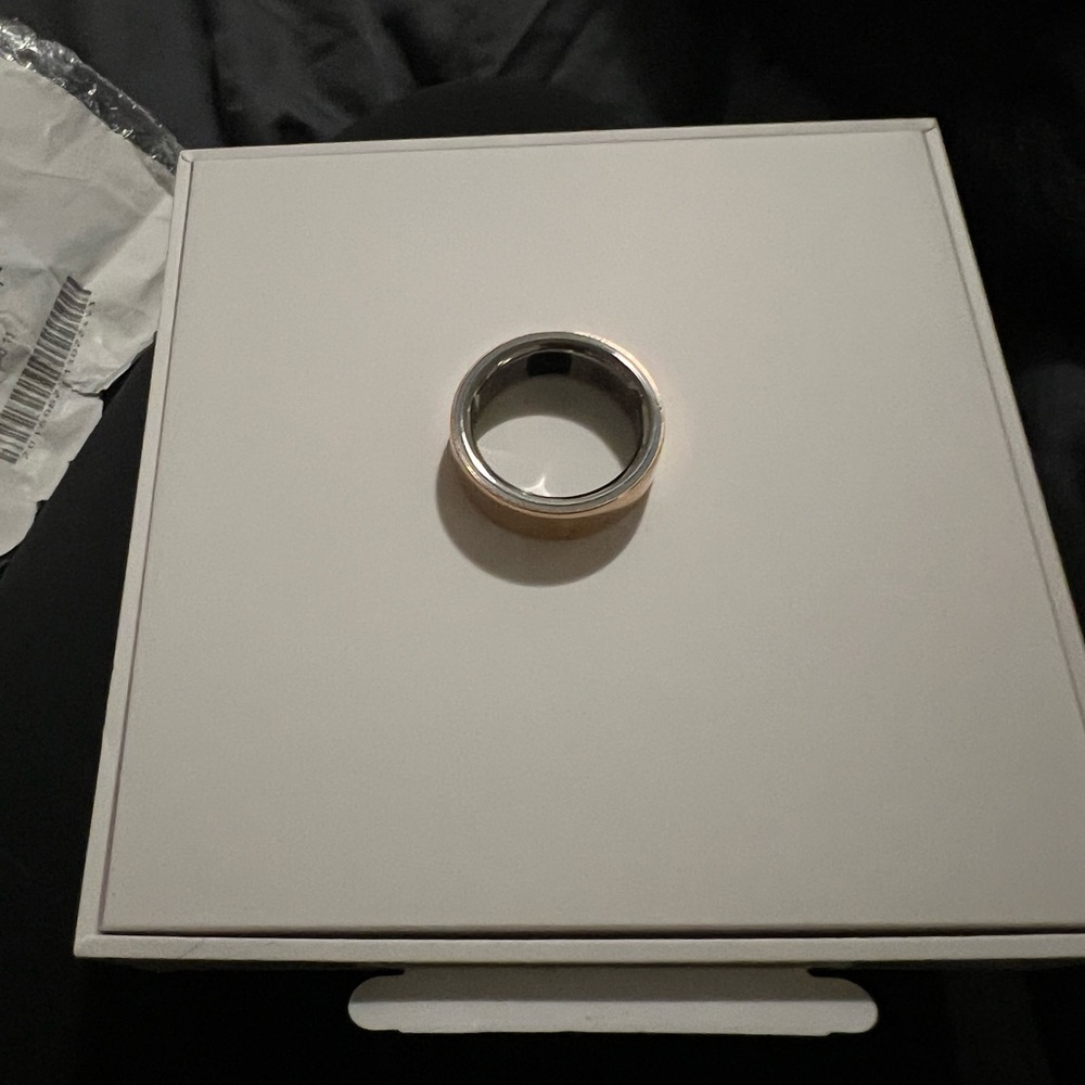 Oura Ring 4 Rose gold size 11